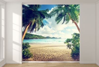 T9043 Wallpaper Beautiful beach with palms