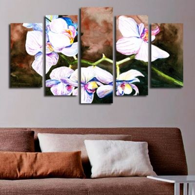 Wall decoration with orchids